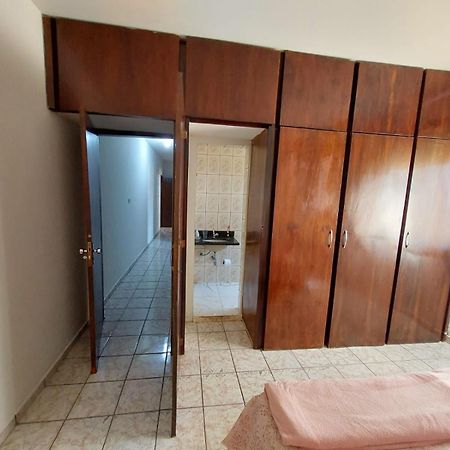 מלון Uberlândia Casa Da Malu מראה חיצוני תמונה